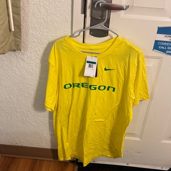 Nike Other - Nike Yellow Oregon Ducks Lockup Legend Performance T-Shirt